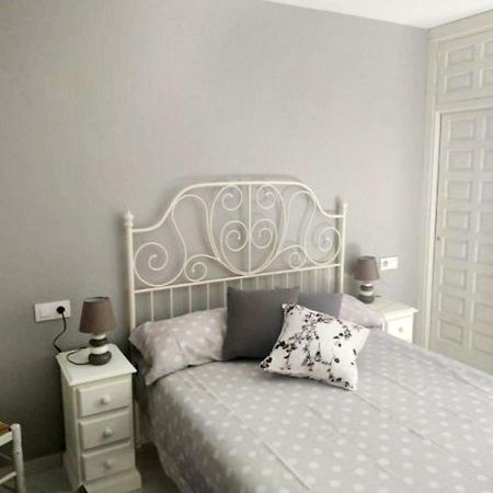 Vikerbiescas Apartment ภายนอก รูปภาพ